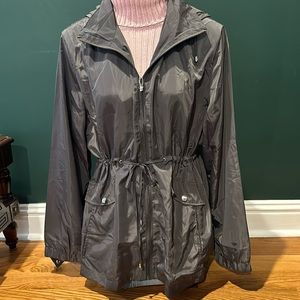 NWT Zeagoo gray water resistant lightweight zip up jacket with hoodie